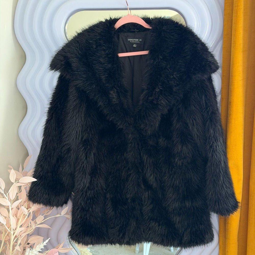 Coalition LA Black Shaggy Faux Fur Statement Coat Oversized Collar Womens Medium